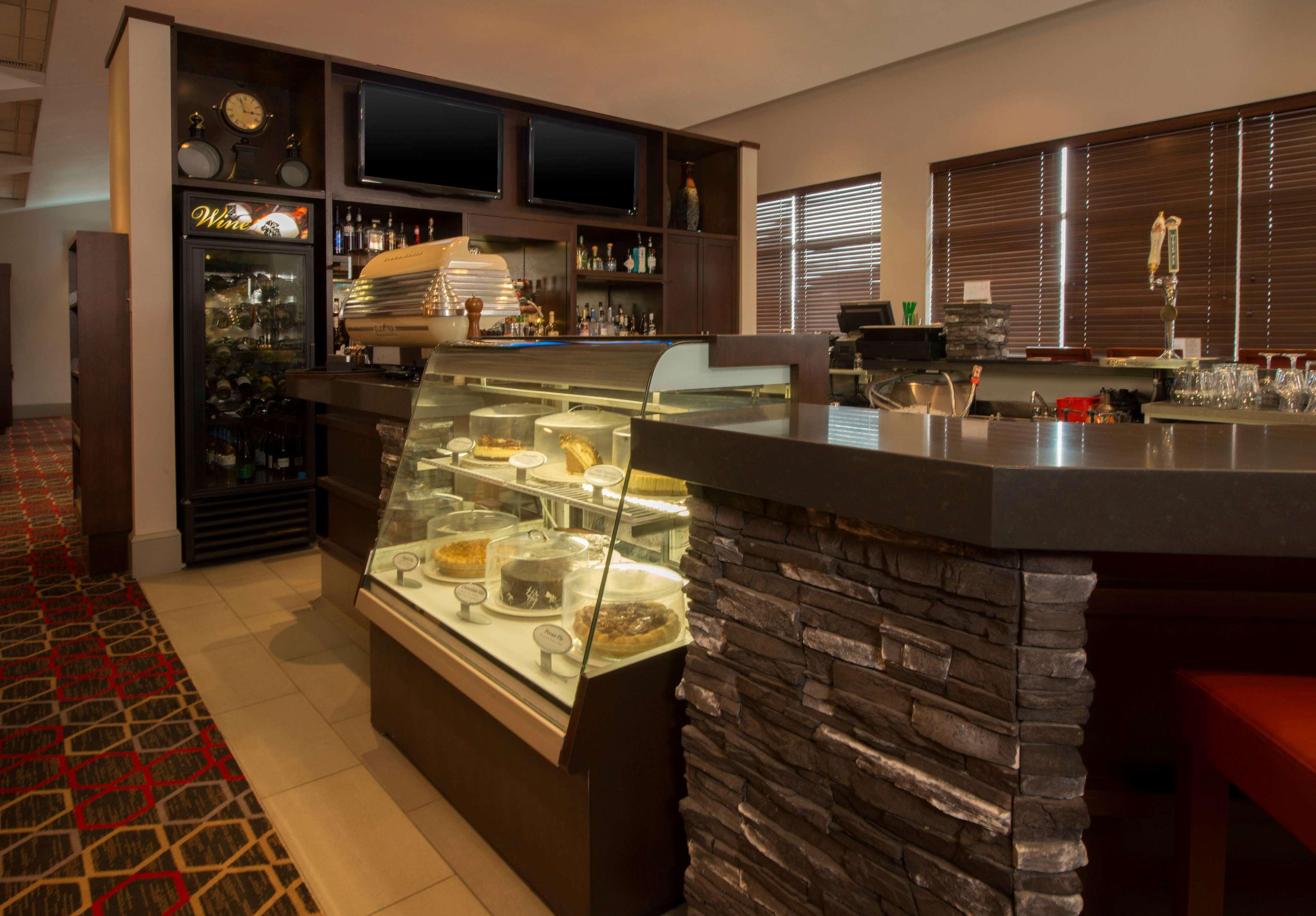 Lakeview Signature, Trademark Collection By Wyndham Winnipeg Exterior photo